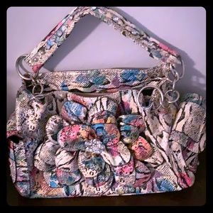 Like snakeskin purse